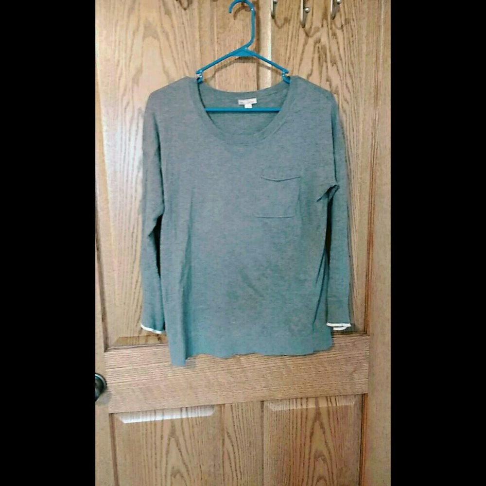 Grey shirt